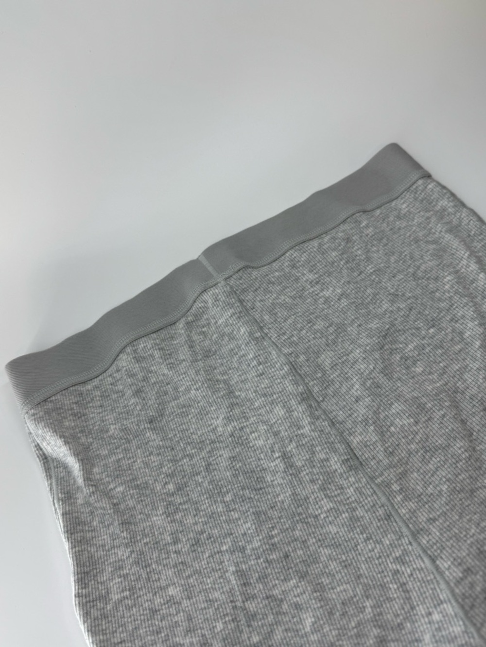 Skims Light Heather Grey Ribbed Boxers NWT Medium - Picture 6 of 8